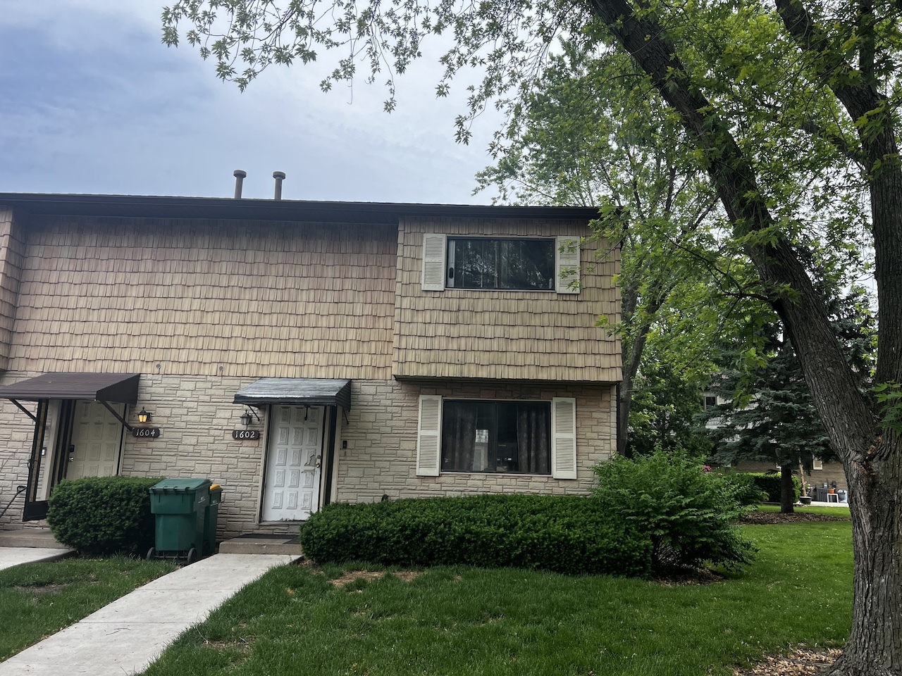 1602 Chippewa Trail, Wheeling, IL 60090