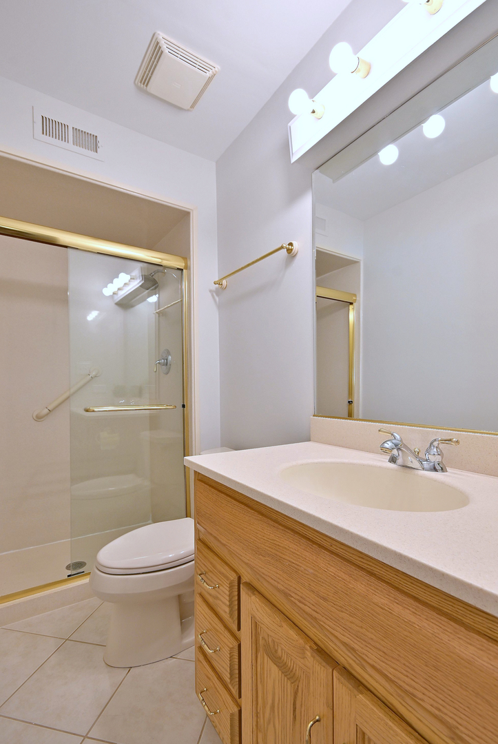 6730 Charleston Drive, Darien, IL 60561