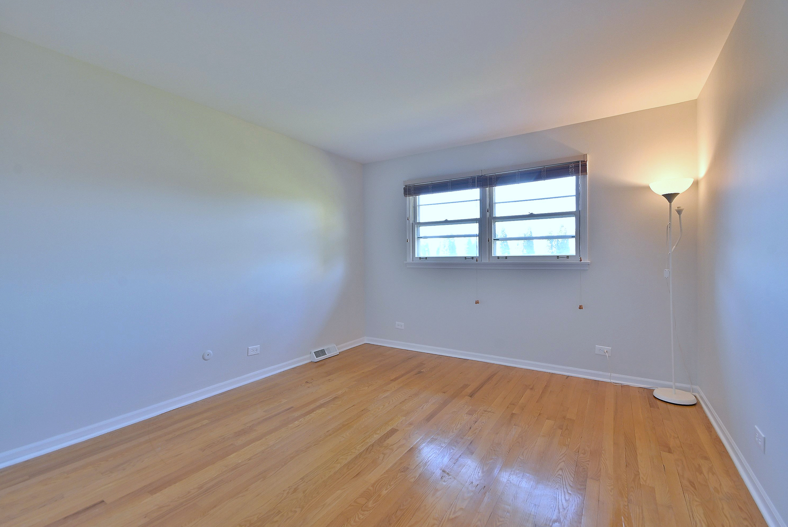 6730 Charleston Drive, Darien, IL 60561