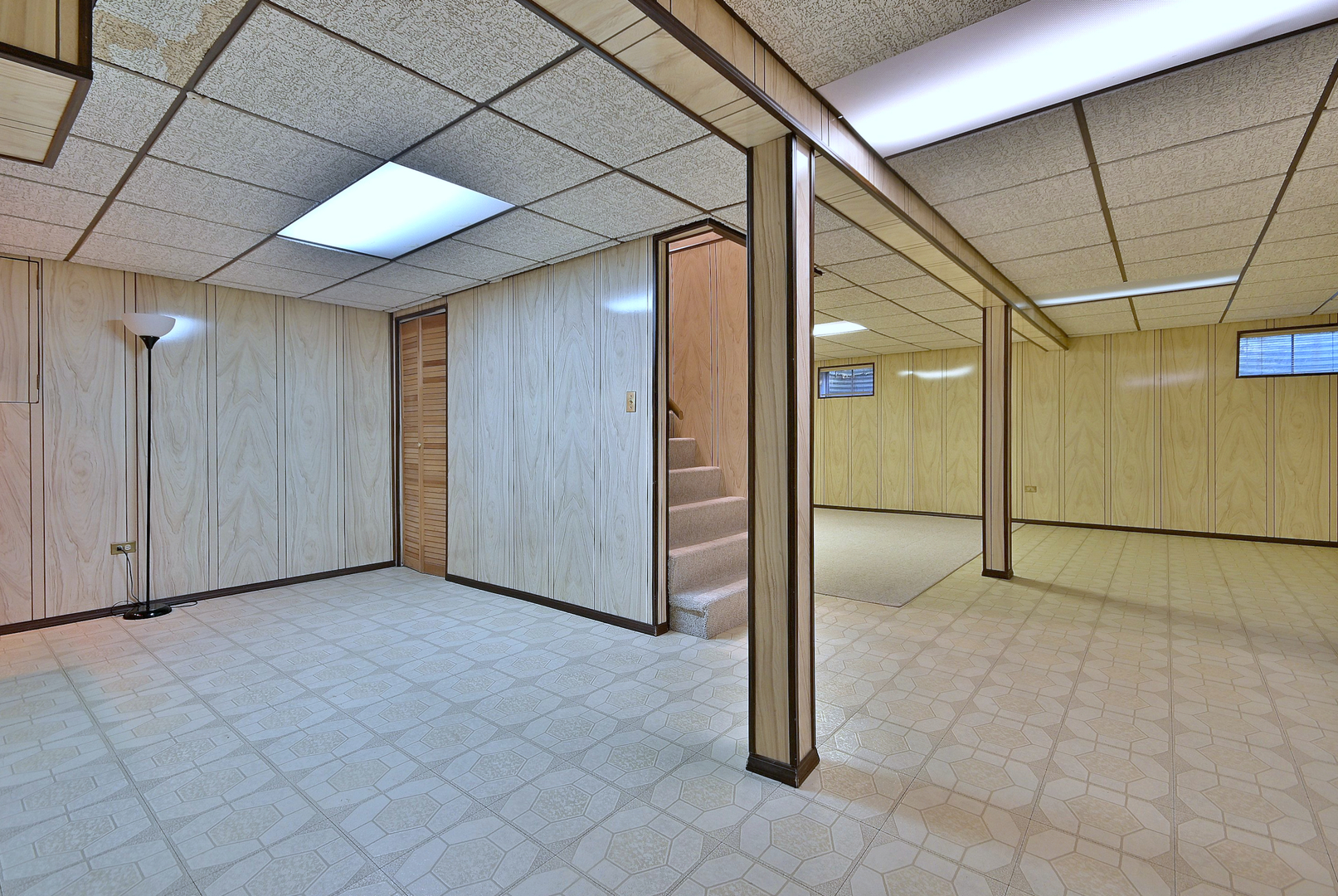 6730 Charleston Drive, Darien, IL 60561