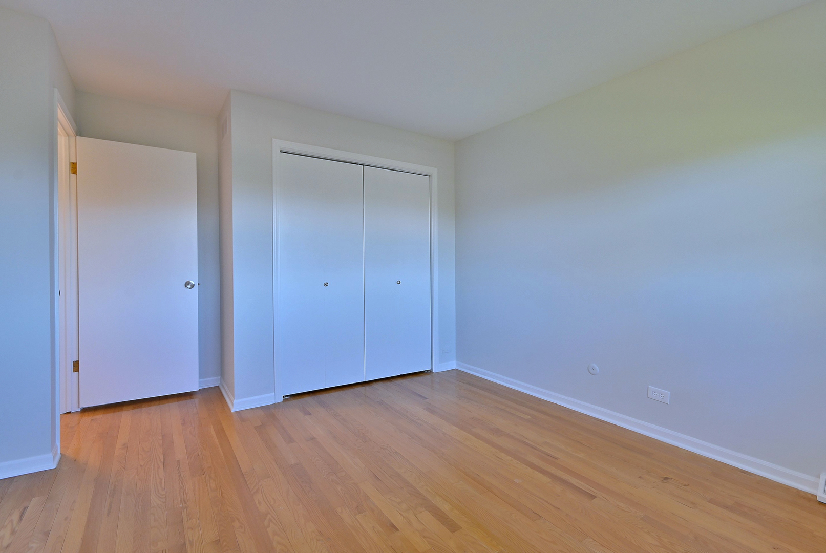 6730 Charleston Drive, Darien, IL 60561