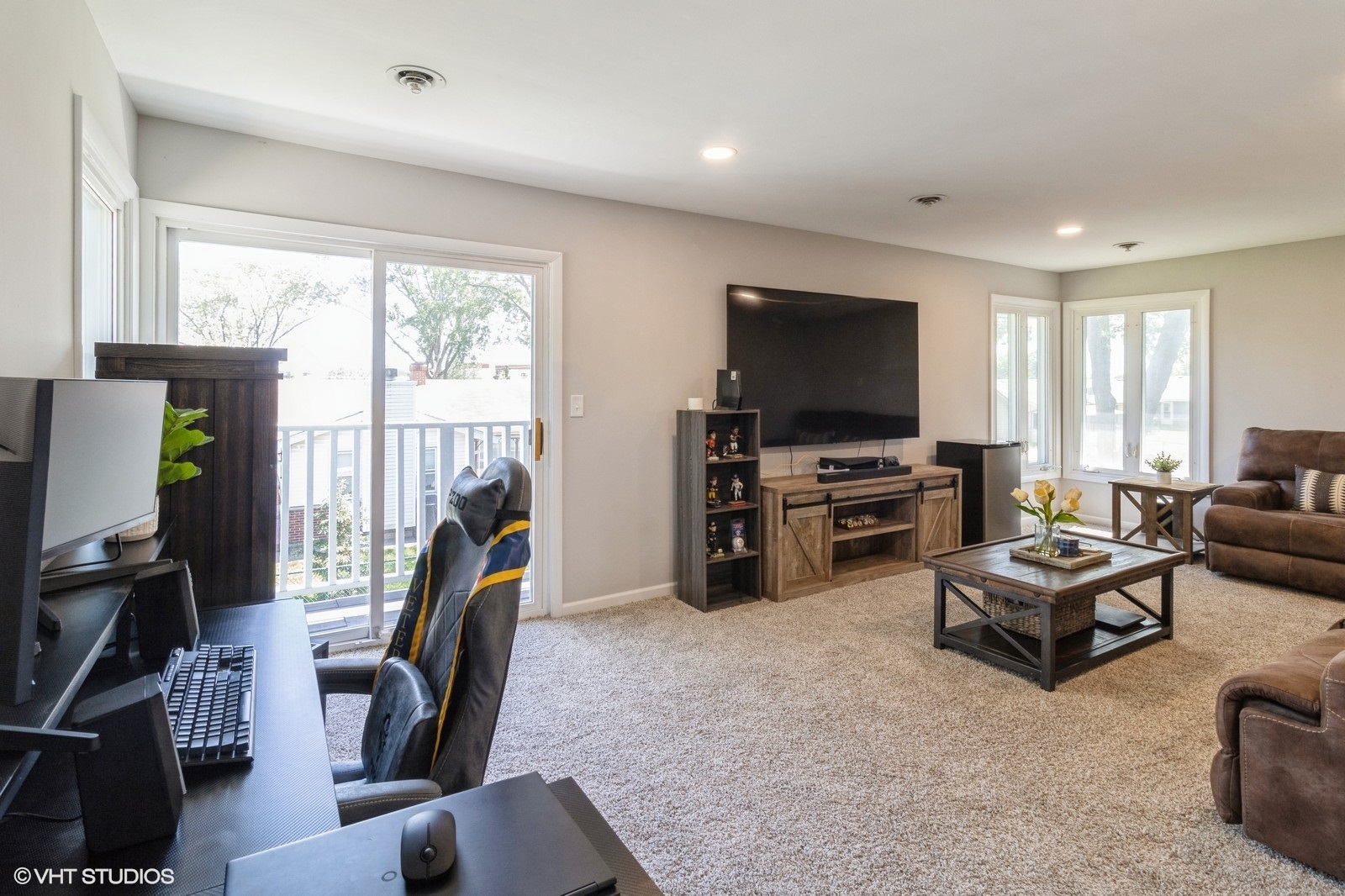 541 Sycamore Drive, Elk Grove Village, IL 60007