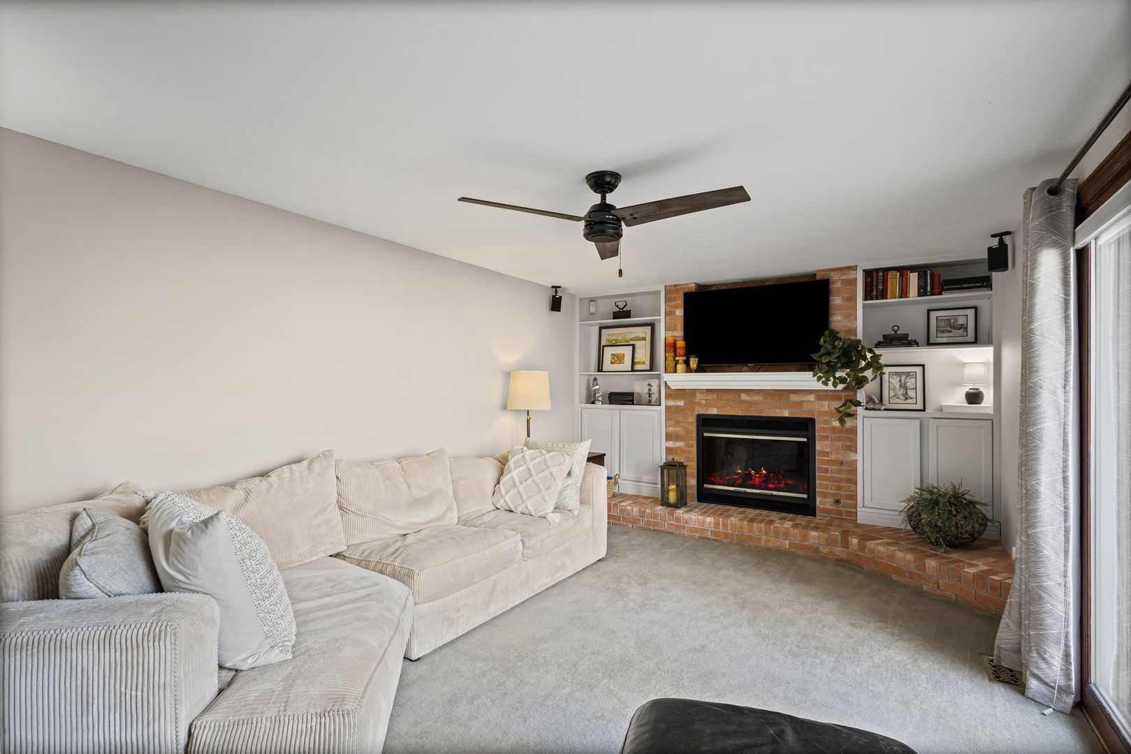 1515 S Harvard Avenue, Arlington Heights, IL 60005