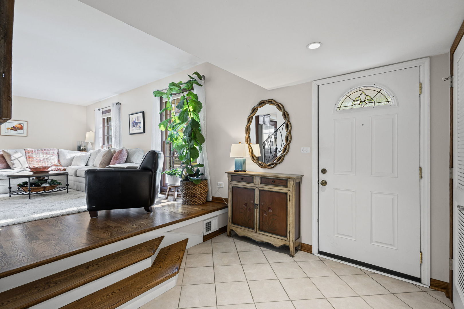 1515 S Harvard Avenue, Arlington Heights, IL 60005