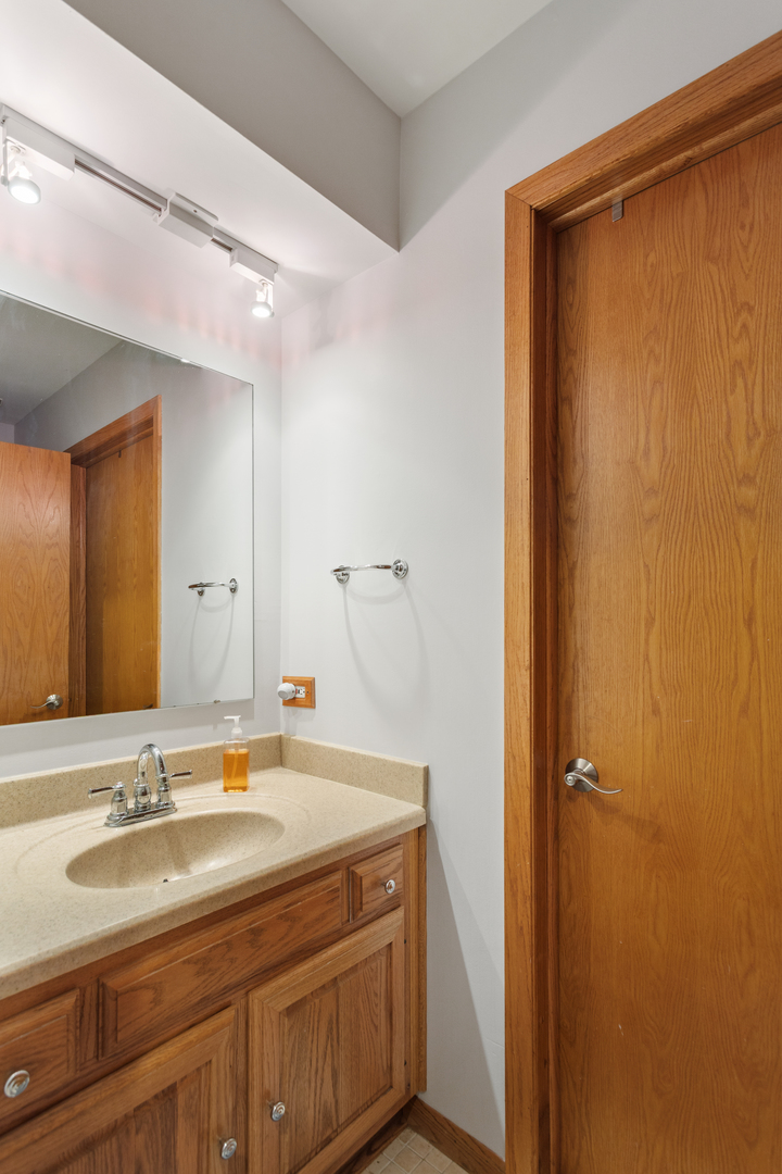 1N546 Burr Oak Road, West Chicago, IL 60185