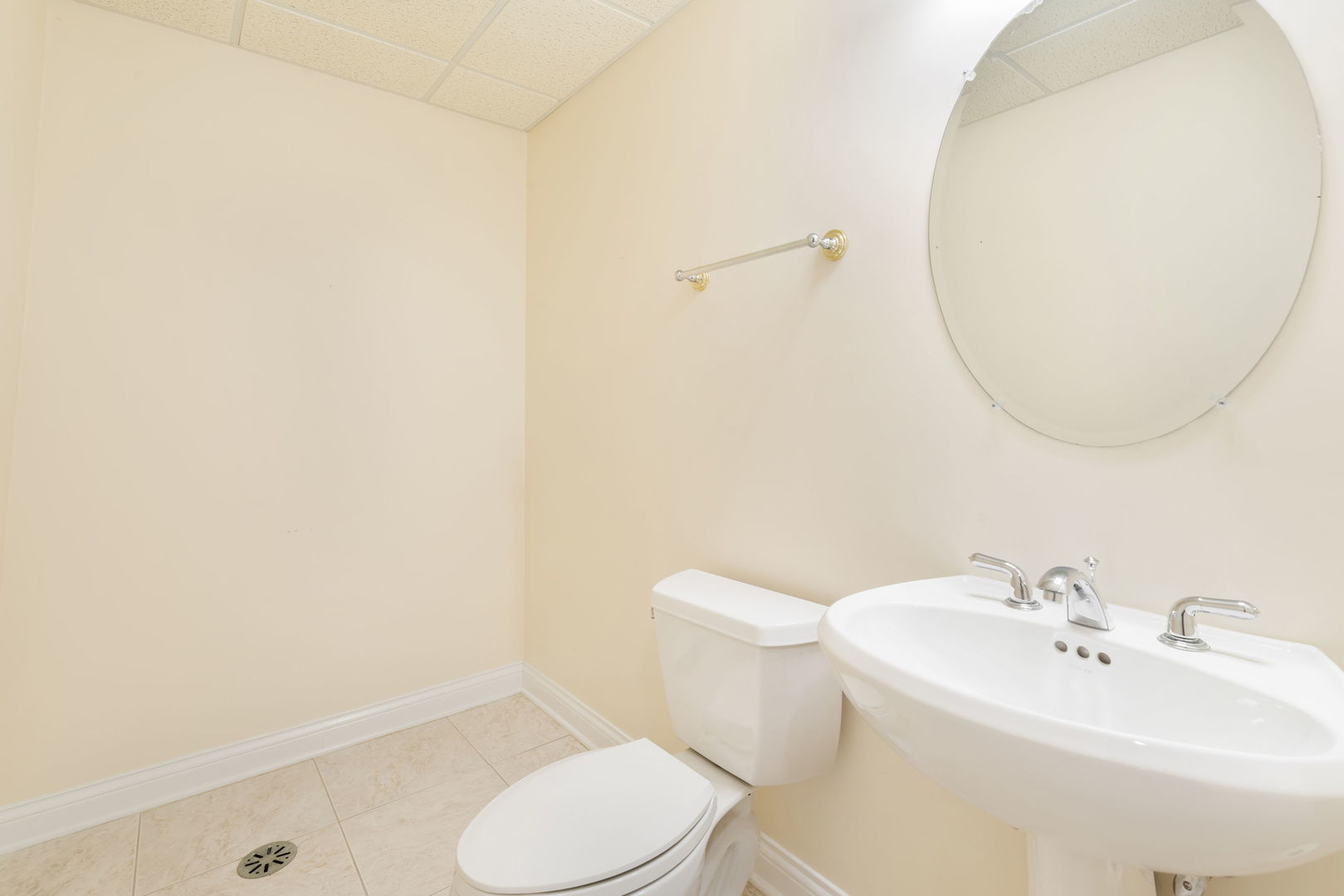 17 Shadow Creek Circle, Palos Heights, IL 60463