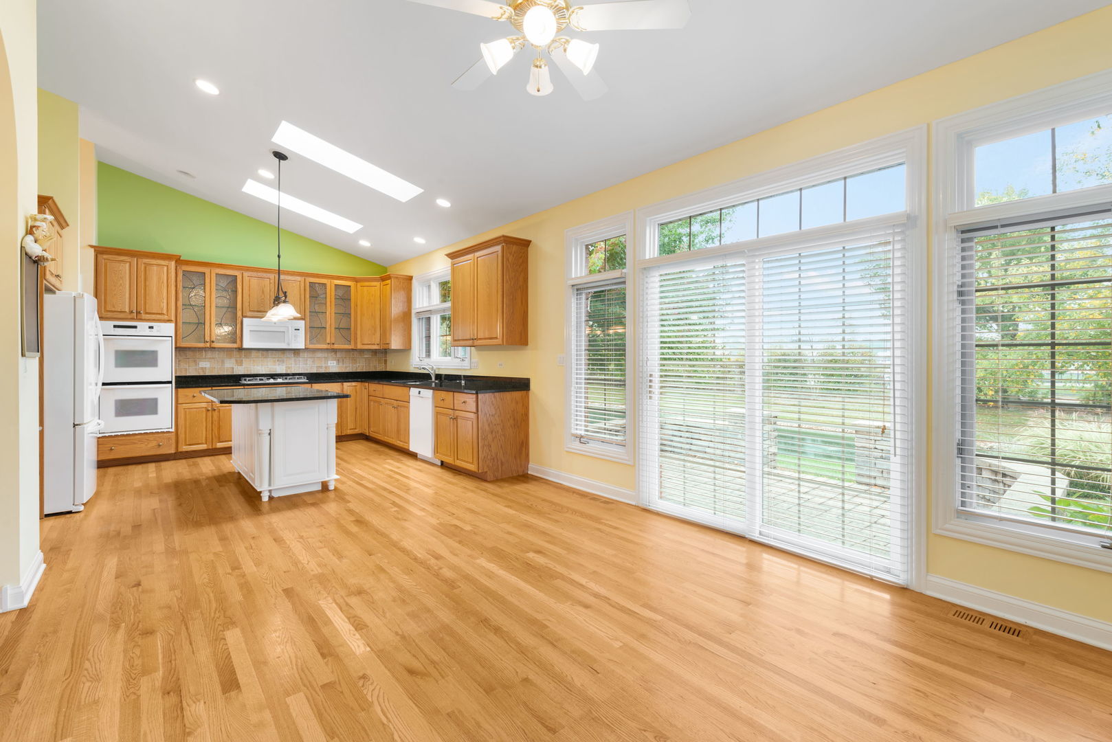 17 Shadow Creek Circle, Palos Heights, IL 60463