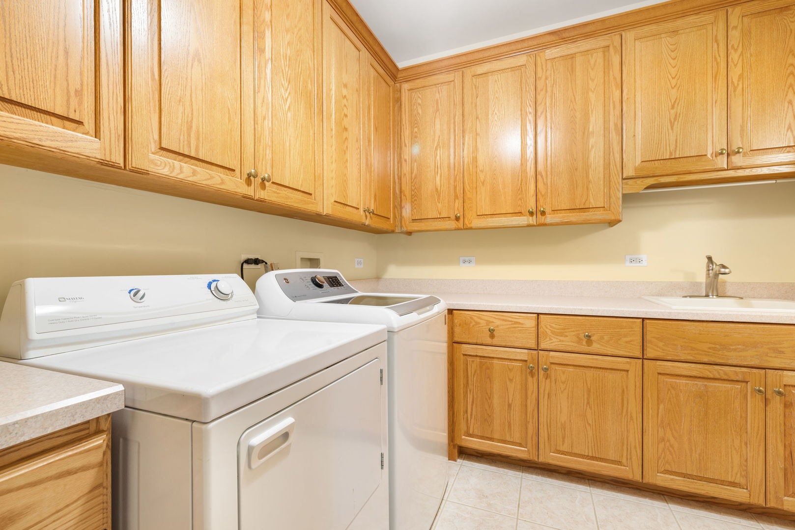 17 Shadow Creek Circle, Palos Heights, IL 60463