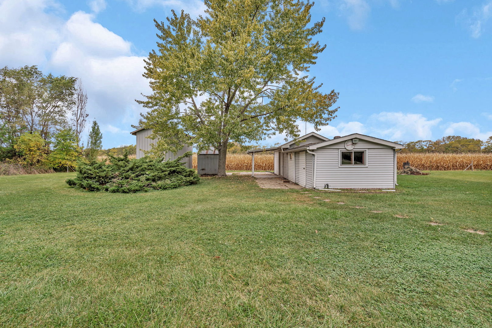 11085 N Tabler Road, Minooka, IL 60447