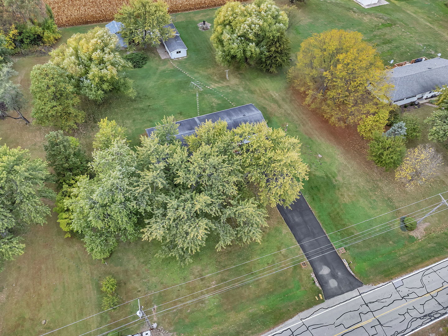 11085 N Tabler Road, Minooka, IL 60447