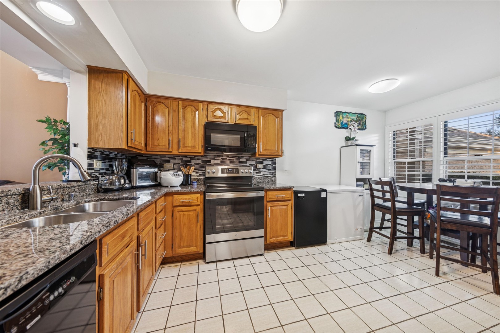 11460 Prescott Lane, Westchester, IL 60154