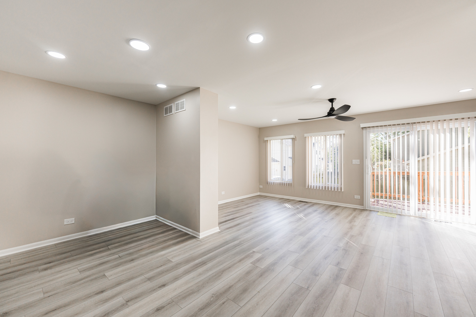 115 N Dole Avenue, Crystal Lake, IL 60014