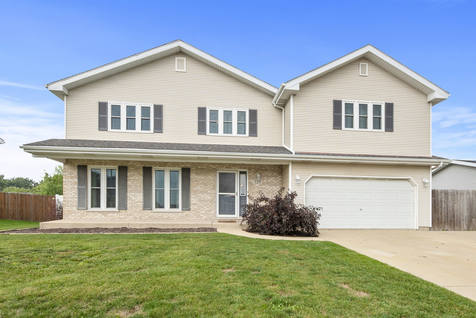 520 Hickory Lane, Peotone, IL 60468