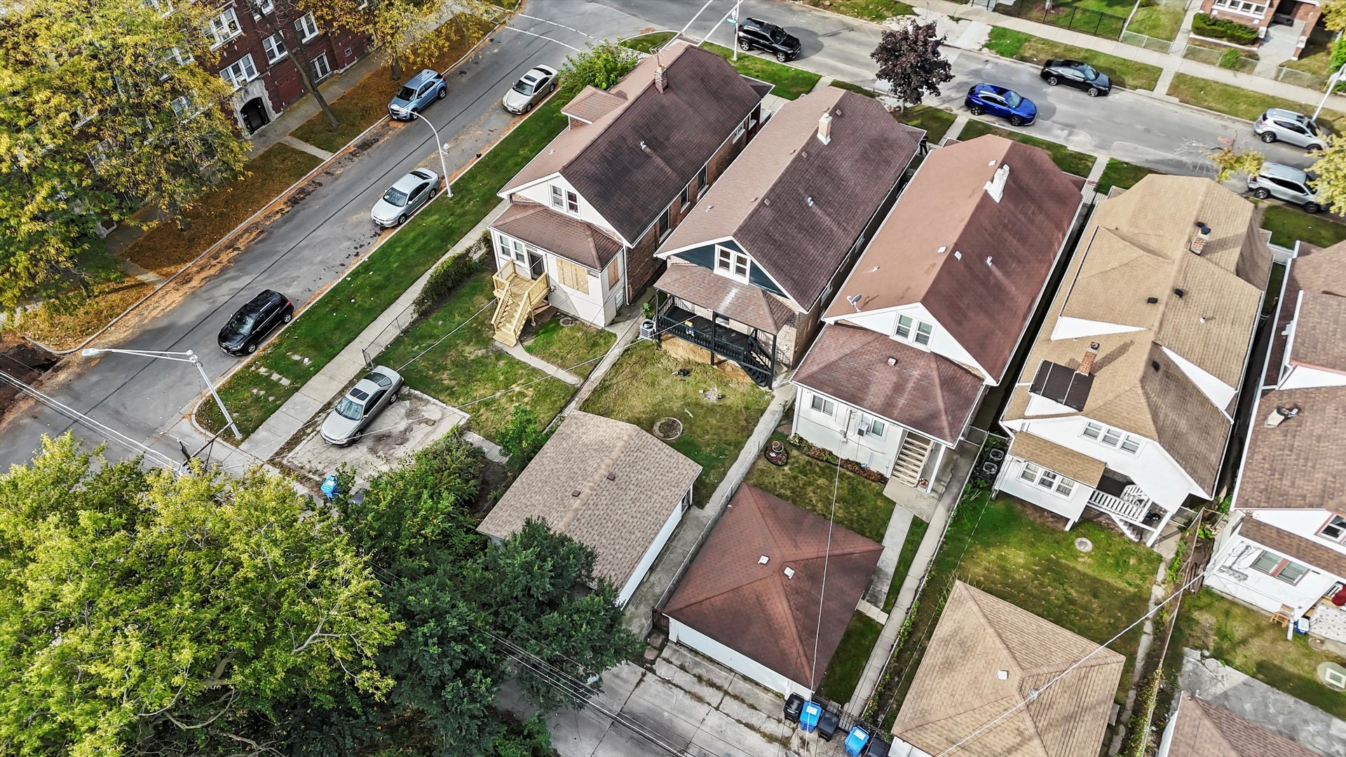 7955 S Colfax Avenue, Chicago, IL 60617