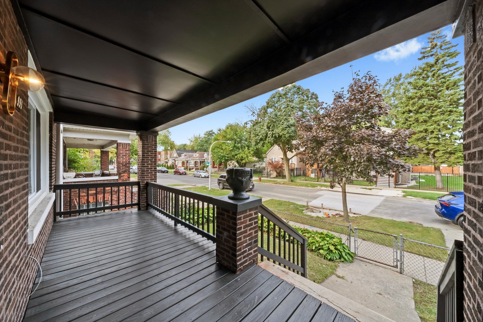 7955 S Colfax Avenue, Chicago, IL 60617
