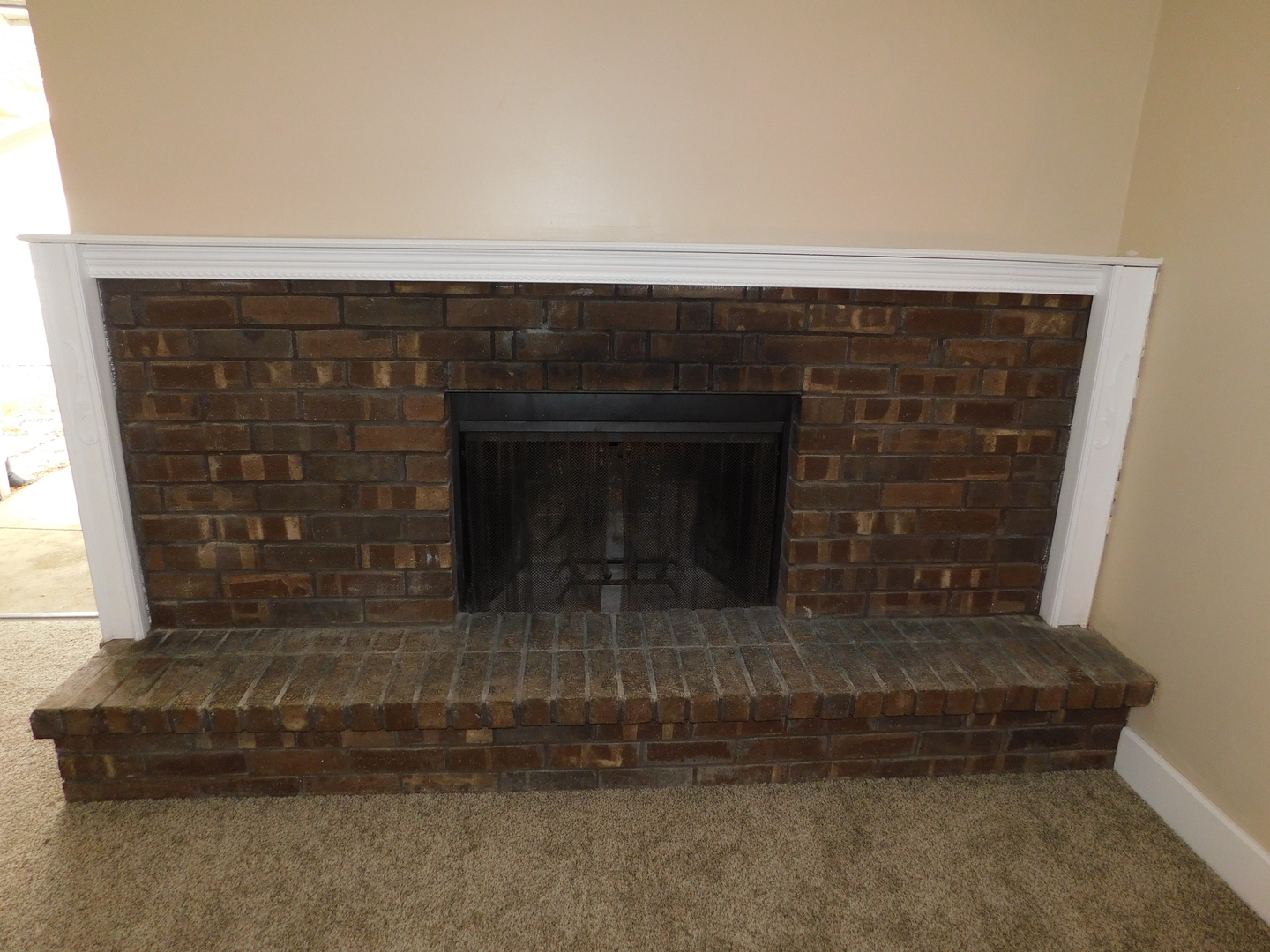 1019 Stratford Circle, Streamwood, IL 60107