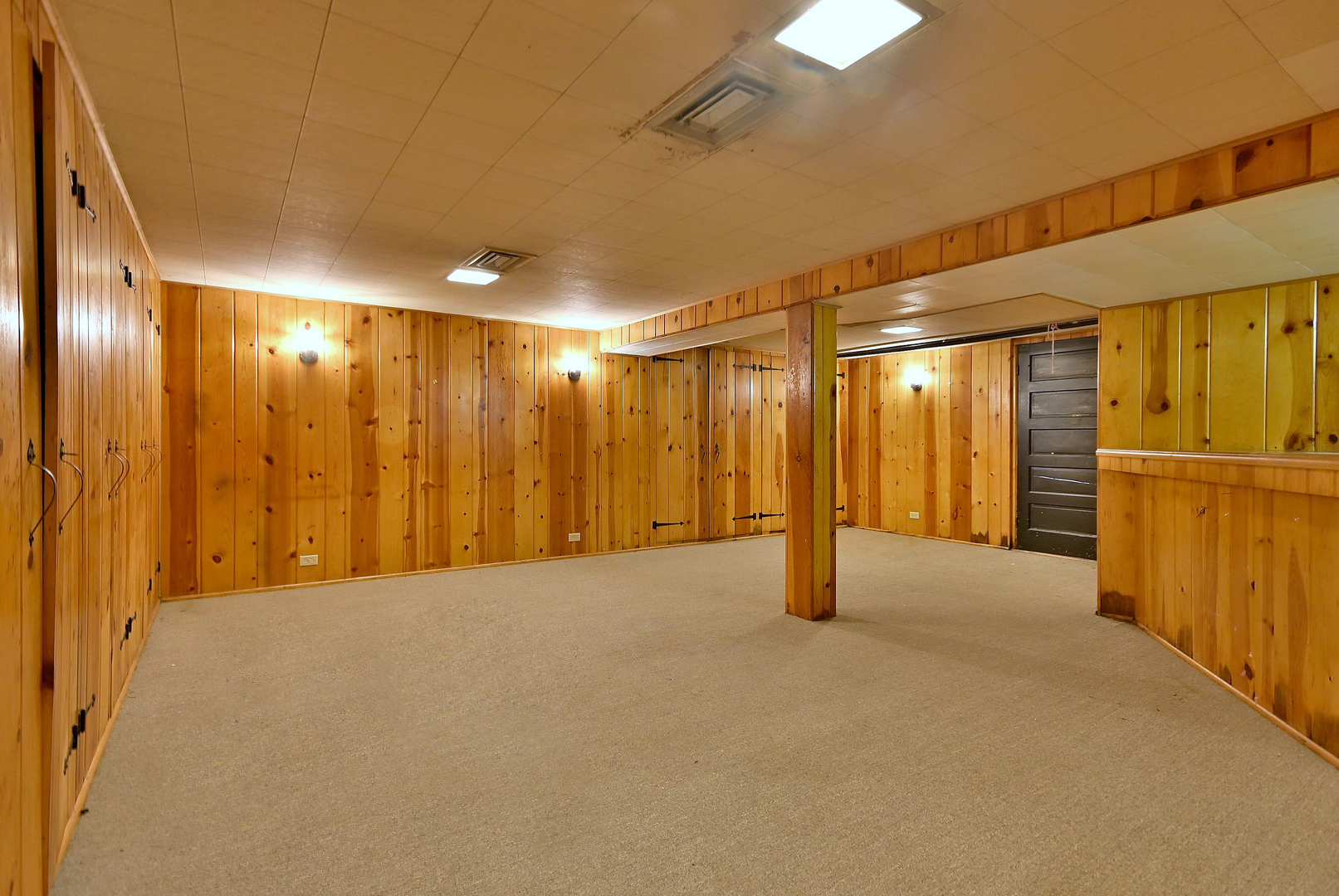 1001 S Edgewood Avenue, Lombard, IL 60148