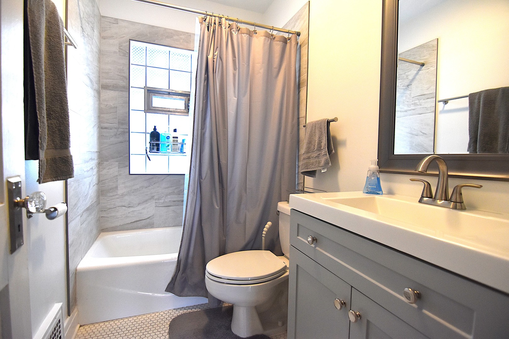 313 S Lombard Avenue, Lombard, IL 60148