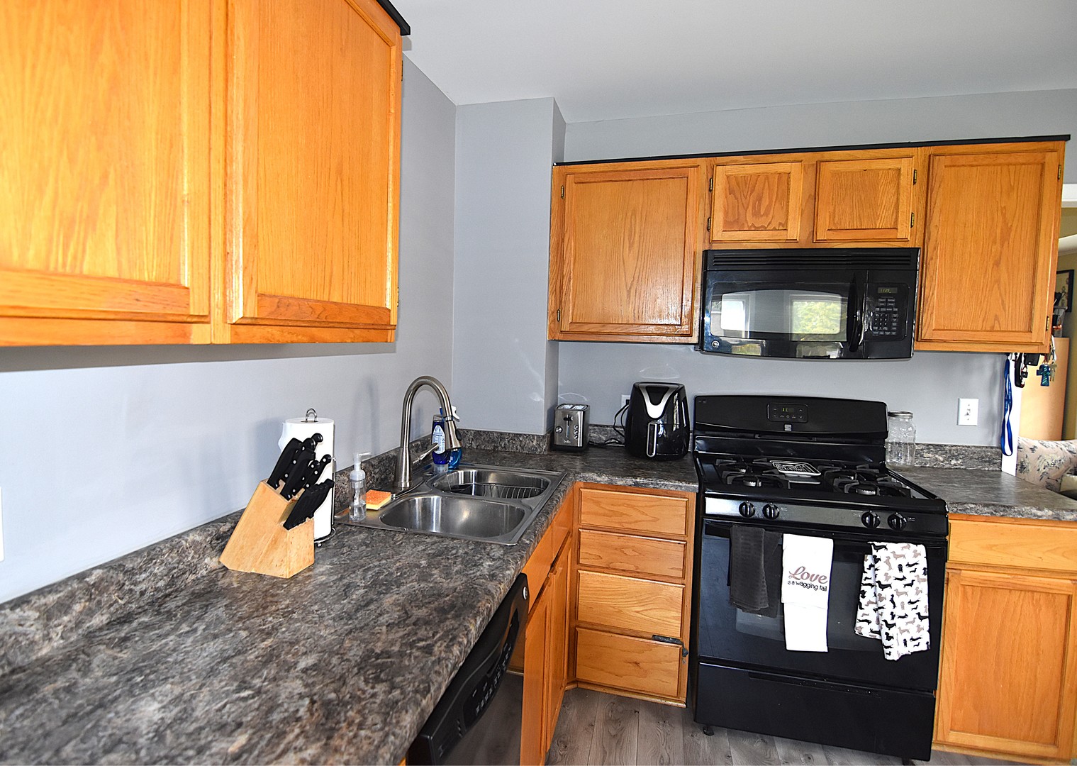 313 S Lombard Avenue, Lombard, IL 60148