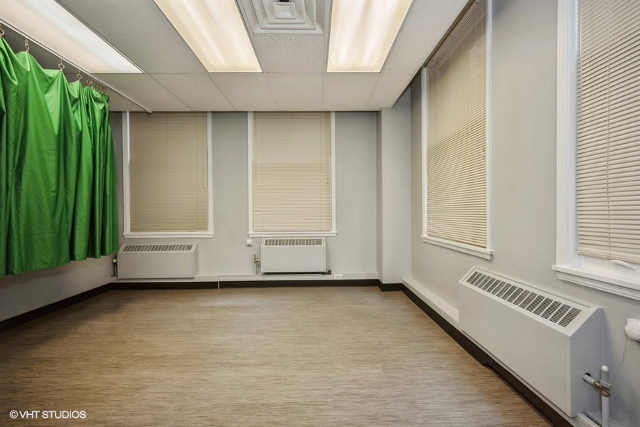 111 N Wabash Avenue #1212, Chicago, IL 60602