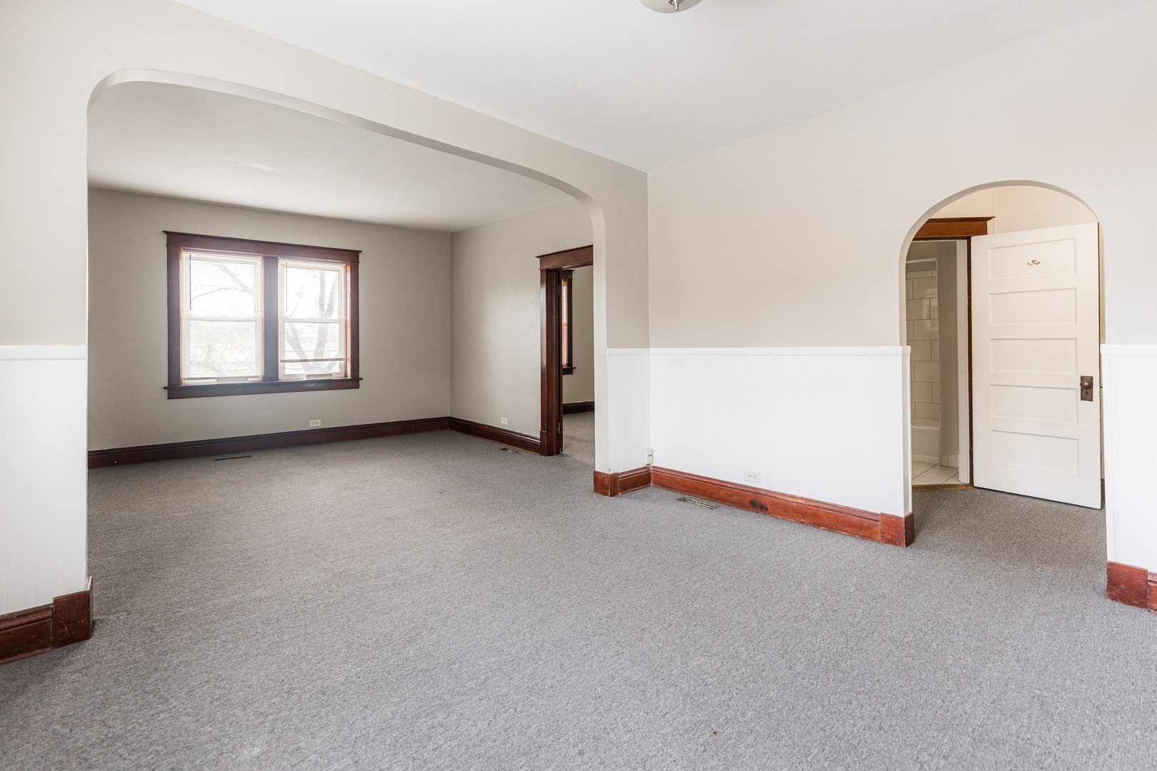 114 W Park Avenue #Front, Elmhurst, IL 60126