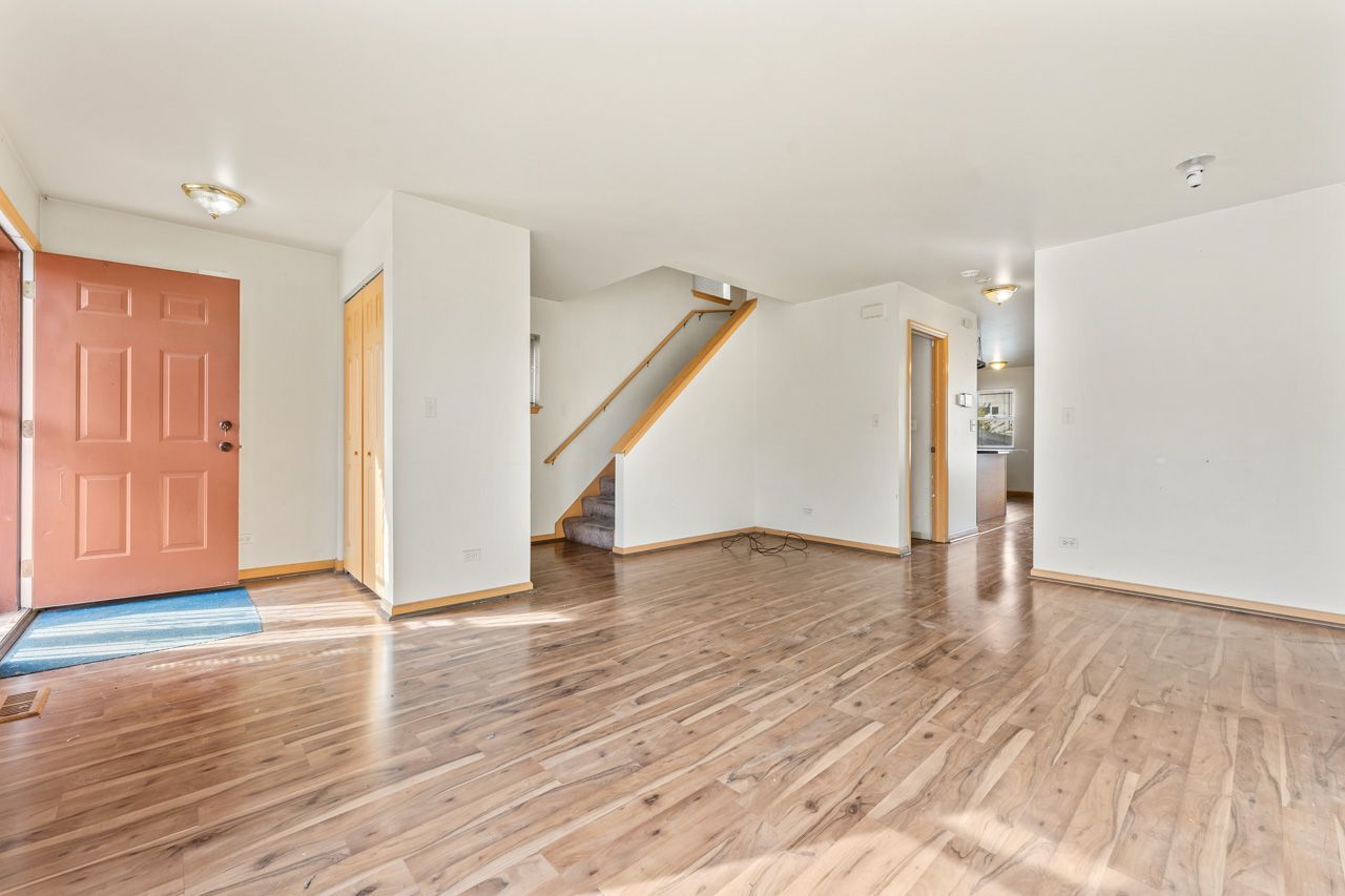 1506 E 72nd Place, Chicago, IL 60619