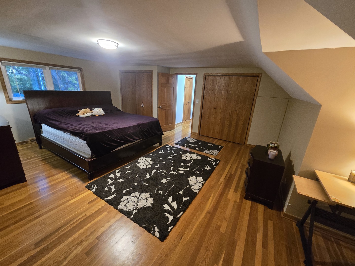 25W201 Summit Drive, Naperville, IL 60563