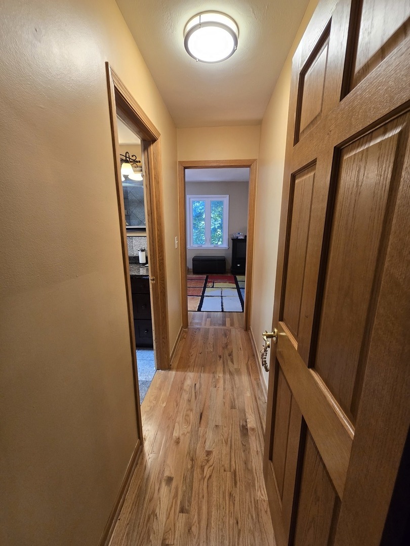 25W201 Summit Drive, Naperville, IL 60563