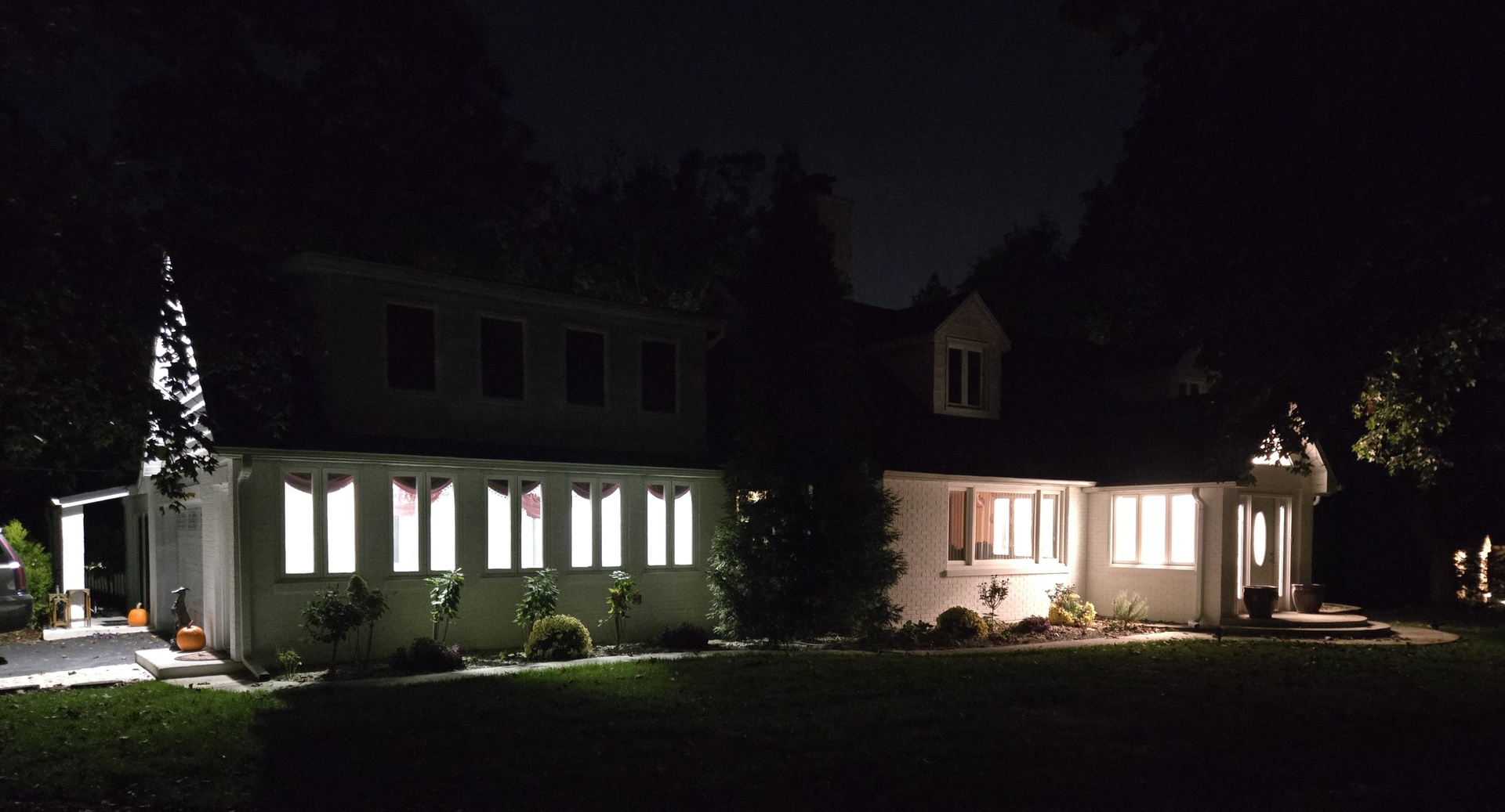 25W201 Summit Drive, Naperville, IL 60563