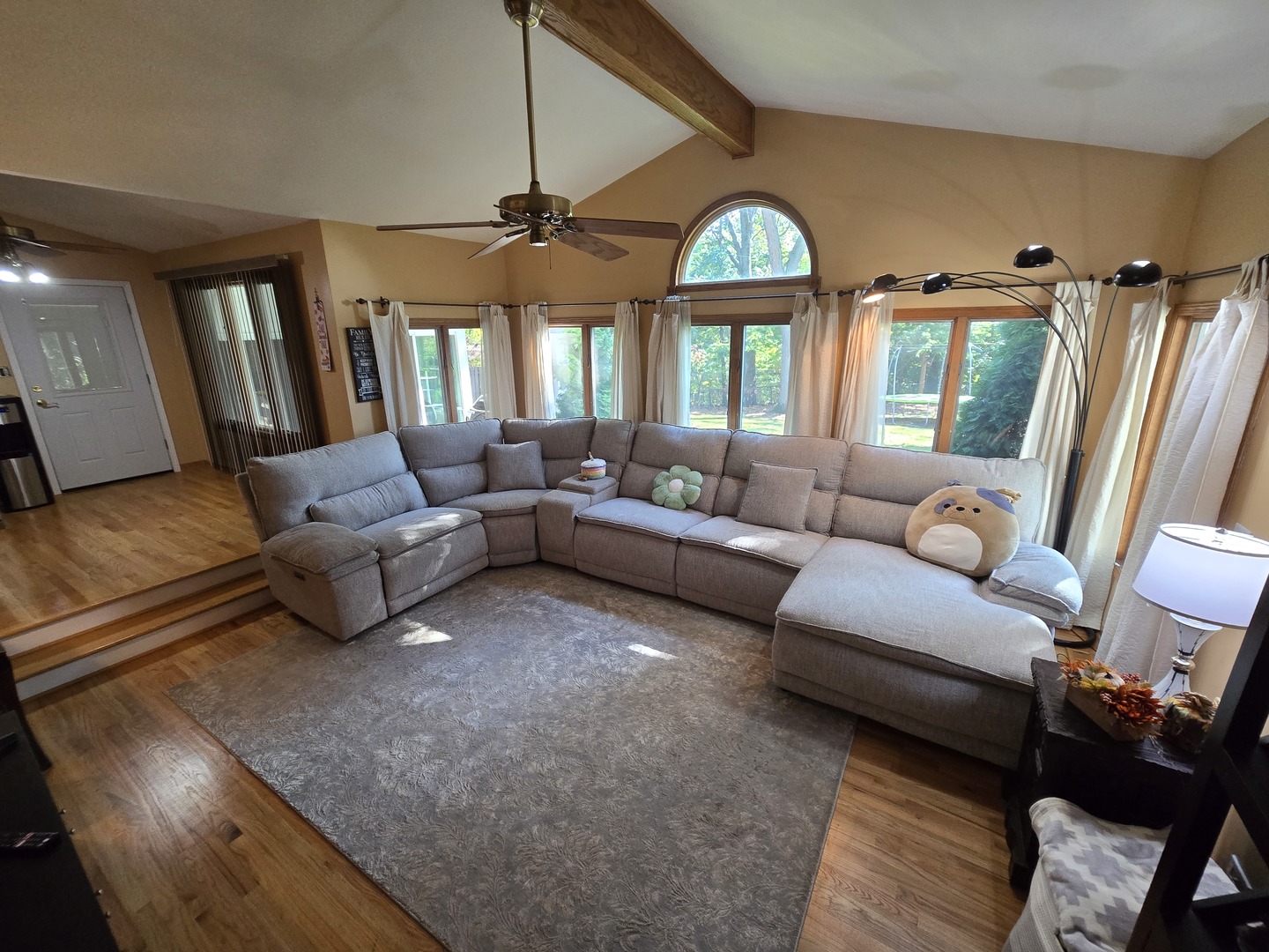 25W201 Summit Drive, Naperville, IL 60563