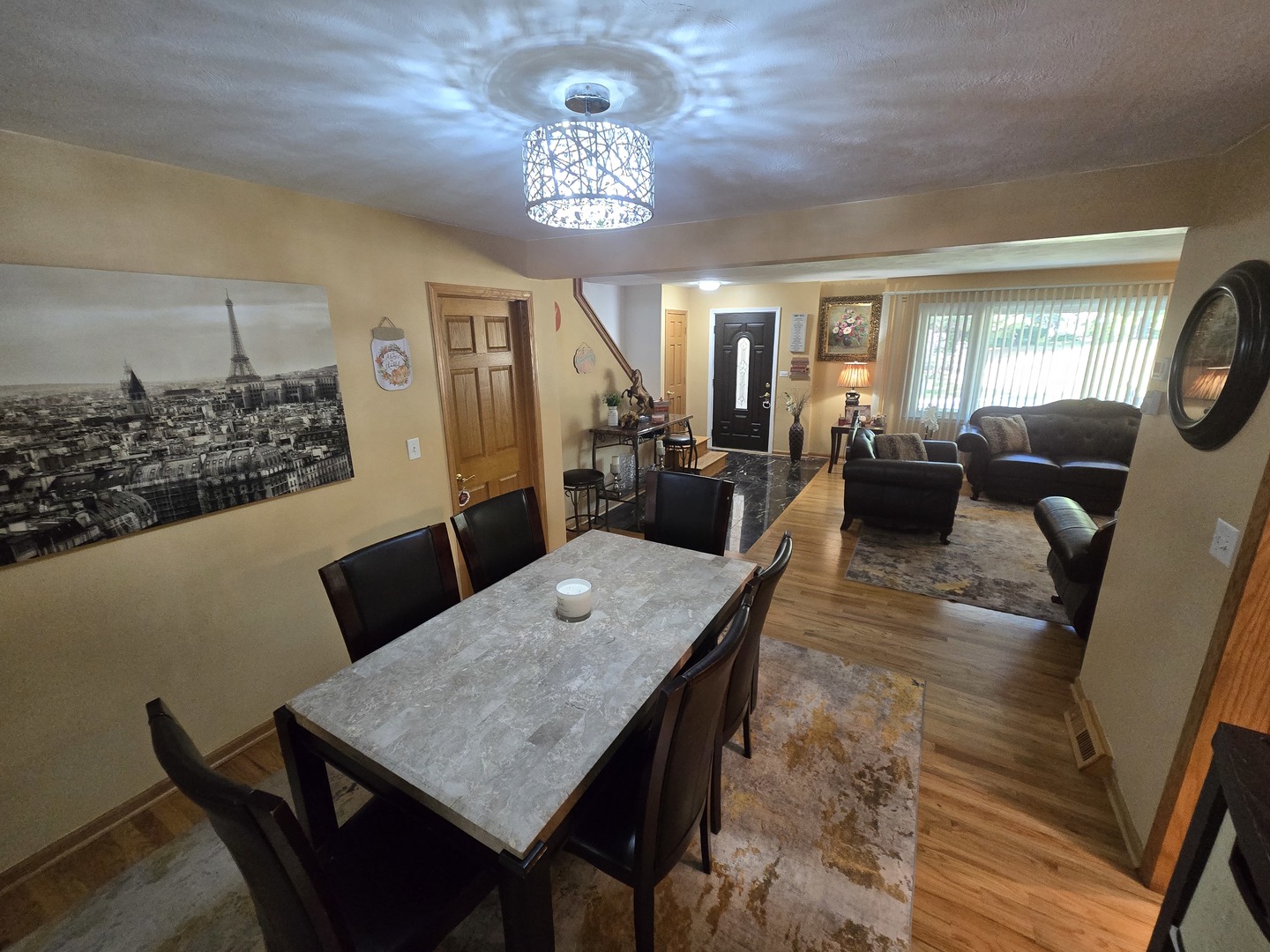 25W201 Summit Drive, Naperville, IL 60563