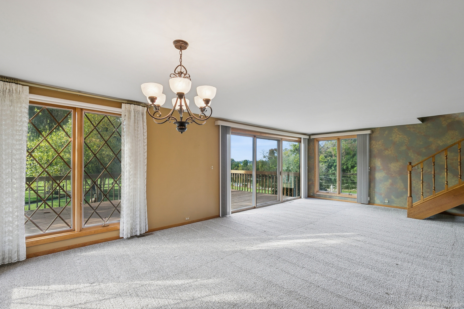 24913 W North Road, Lake Villa, IL 60046