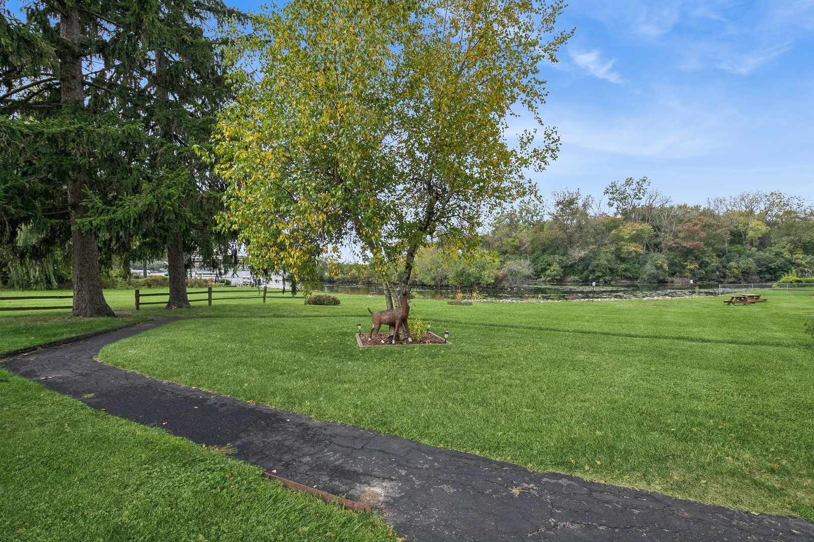 24913 W North Road, Lake Villa, IL 60046