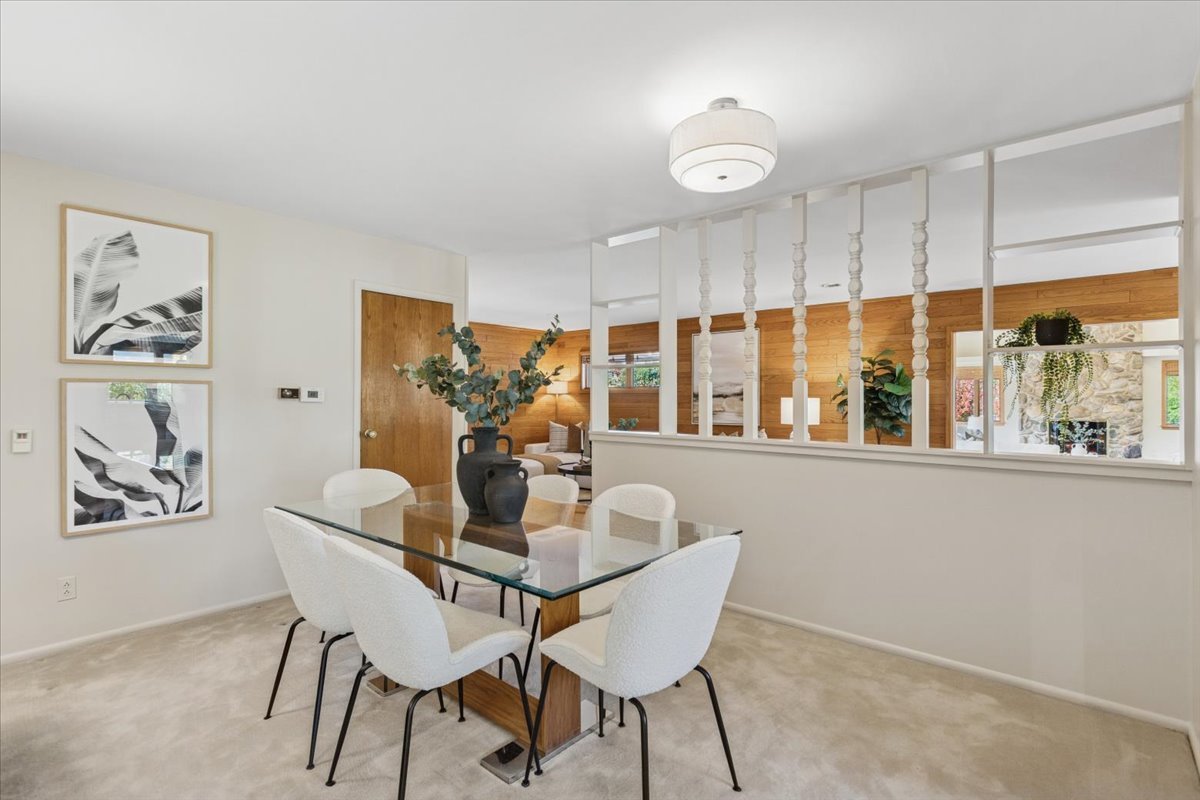 5441 S Edgewood Avenue, La Grange Highlands, IL 60525