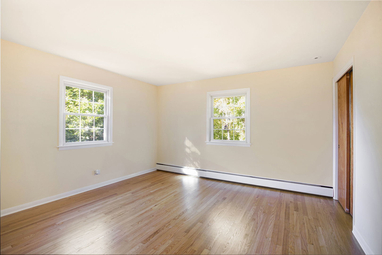 2829 Briarwood Drive, Arlington Heights, IL 60005