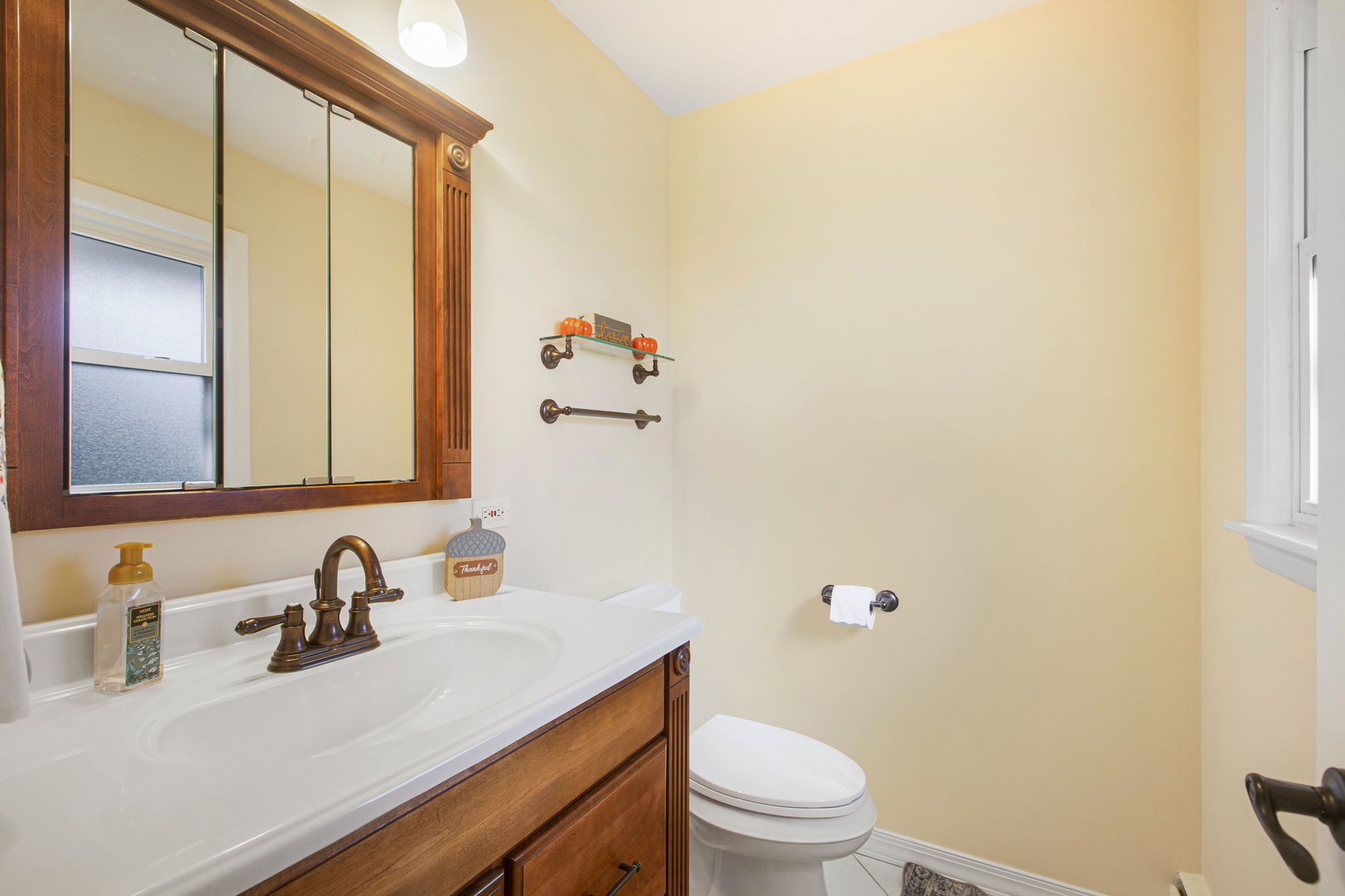 2829 Briarwood Drive, Arlington Heights, IL 60005