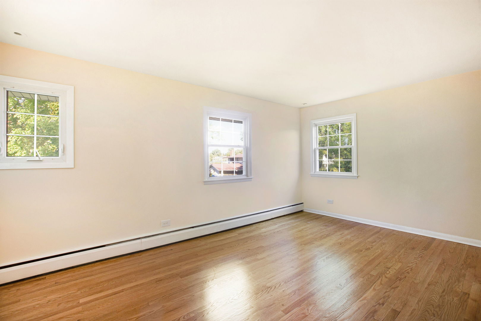 2829 Briarwood Drive, Arlington Heights, IL 60005