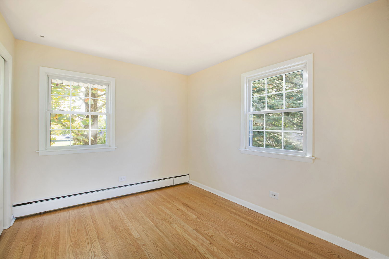 2829 Briarwood Drive, Arlington Heights, IL 60005