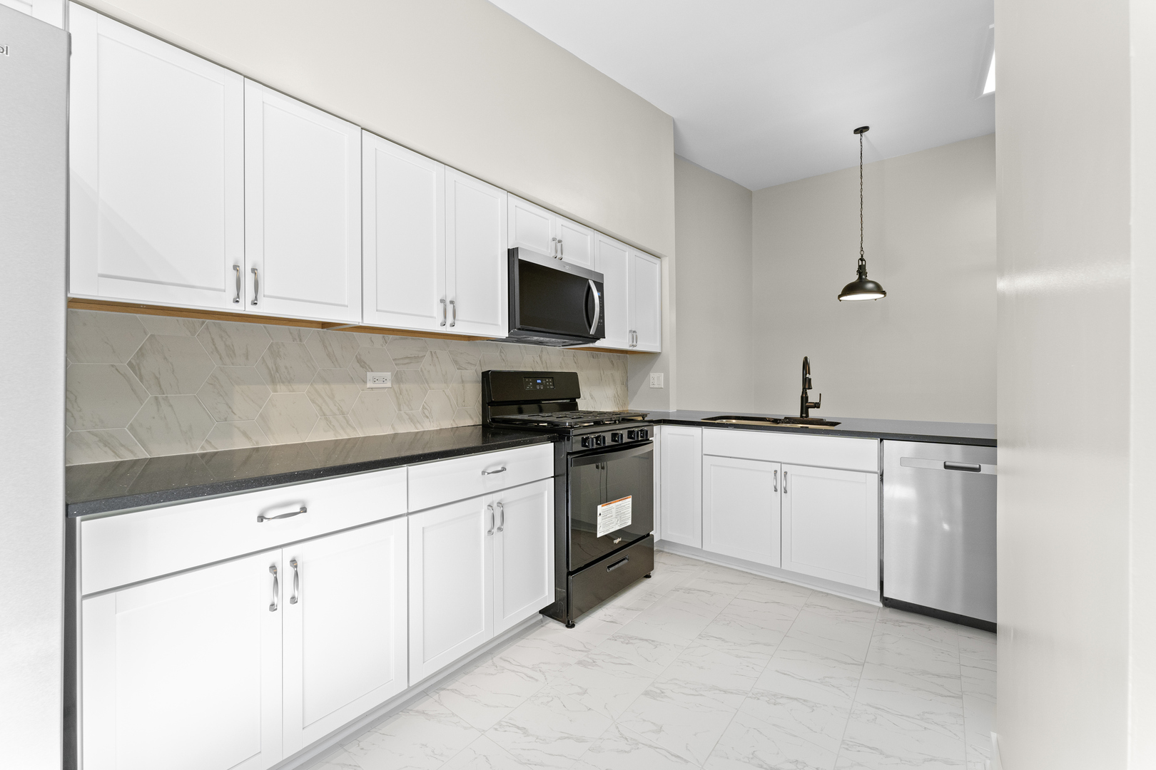 1643 Estate Circle, Naperville, IL 60565