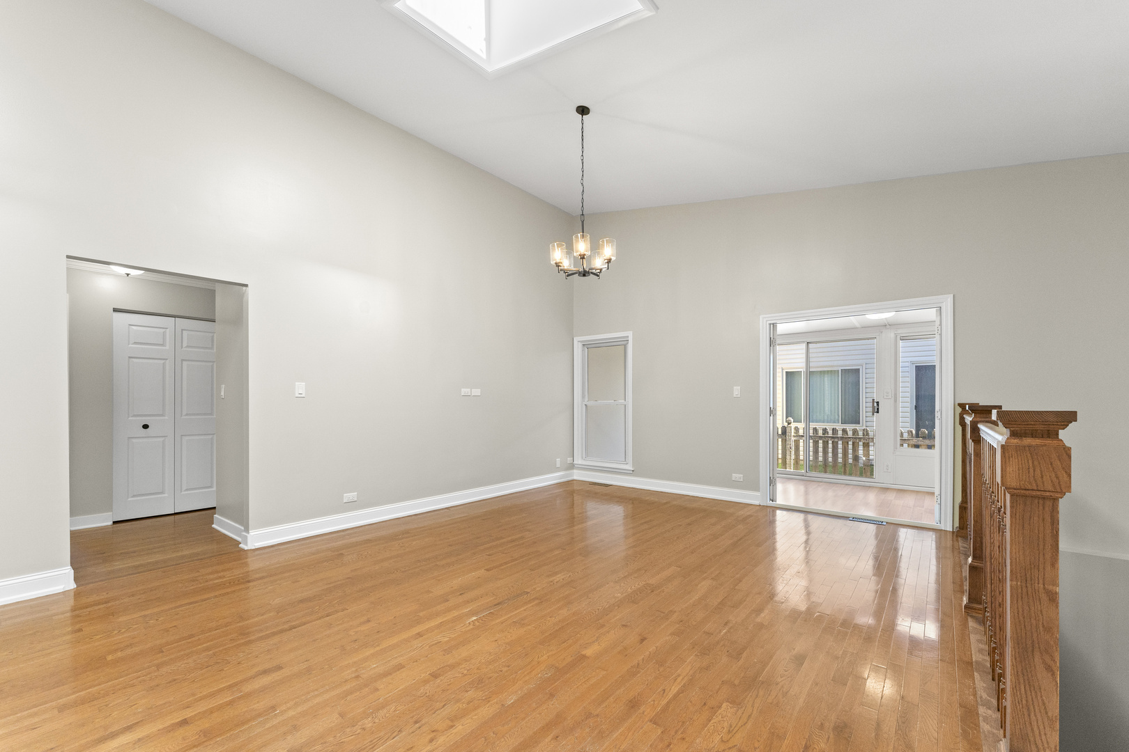 1643 Estate Circle, Naperville, IL 60565