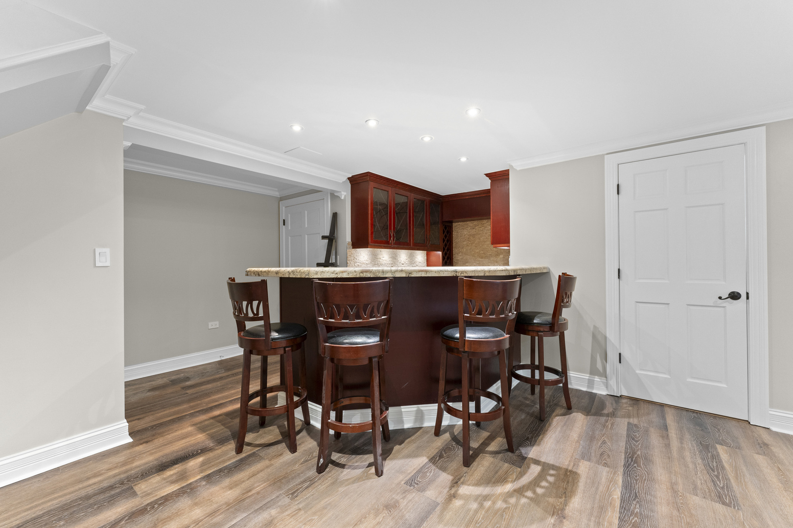 1643 Estate Circle, Naperville, IL 60565