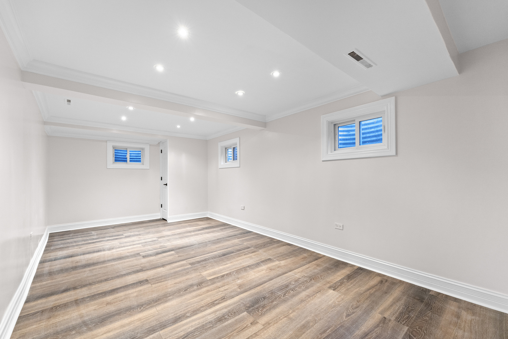 1643 Estate Circle, Naperville, IL 60565