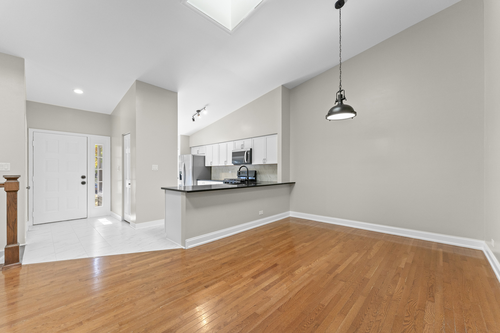 1643 Estate Circle, Naperville, IL 60565