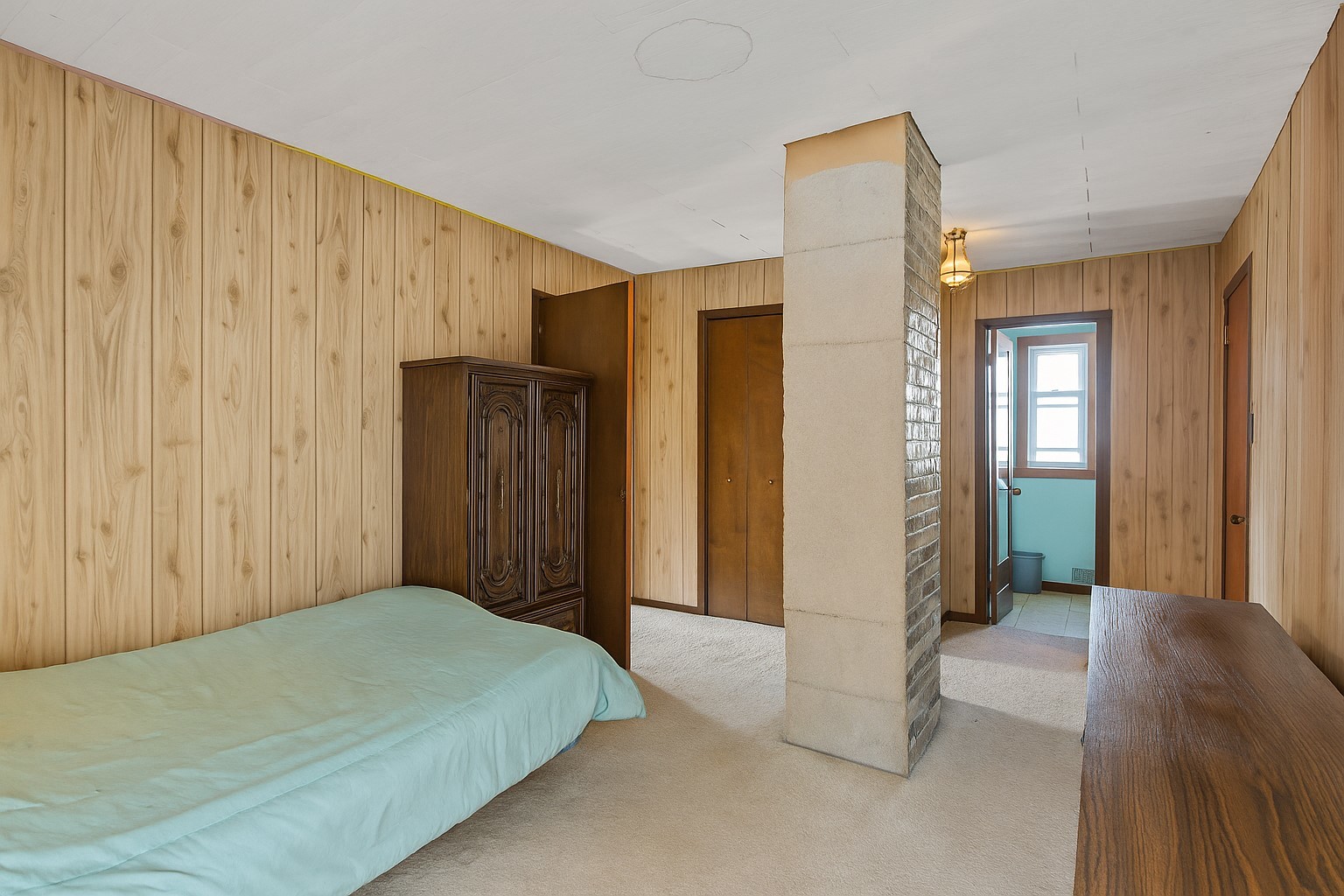 7944 Nottingham Avenue, Burbank, IL 60459