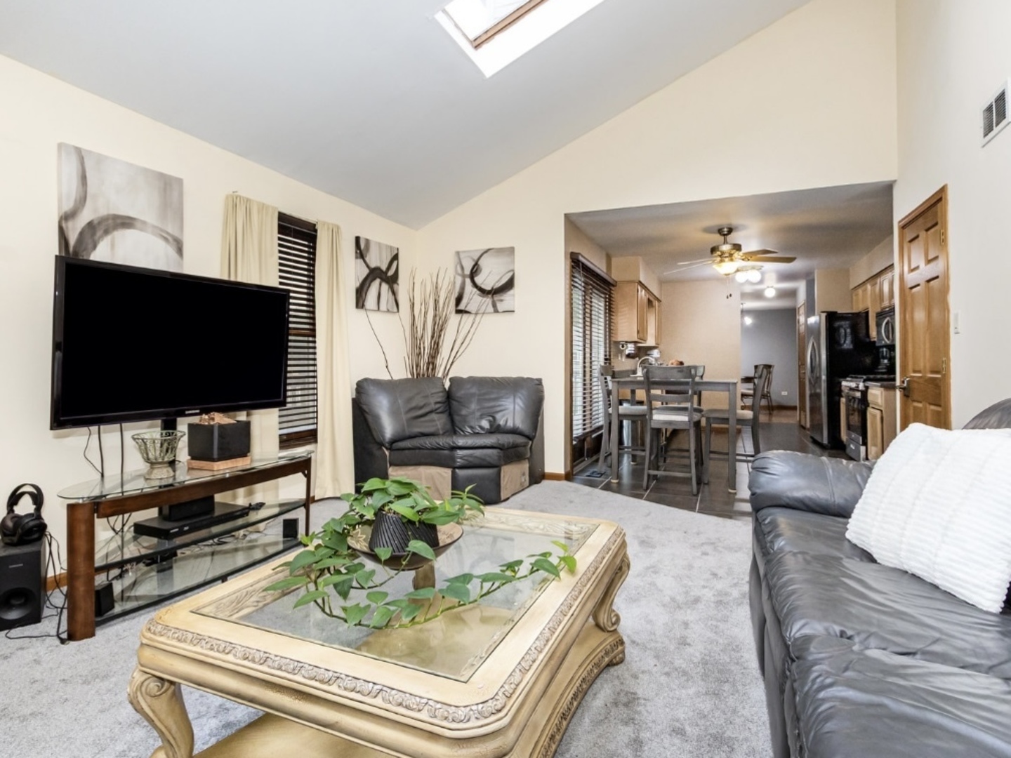 1125 Cathy Drive, Joliet, IL 60431