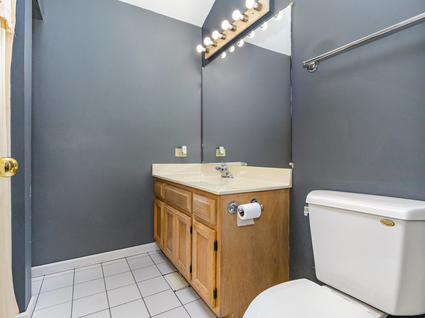 1125 Cathy Drive, Joliet, IL 60431
