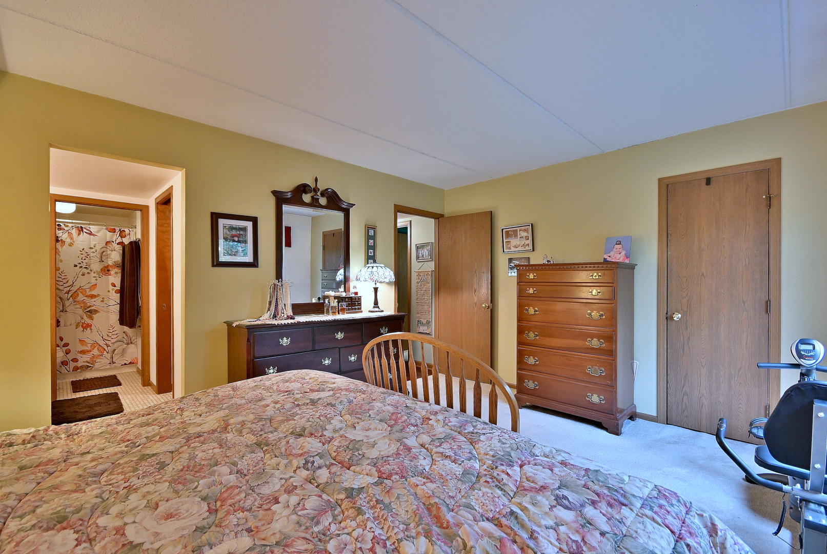 6810 Joliet Road #5, Indian Head Park, IL 60525