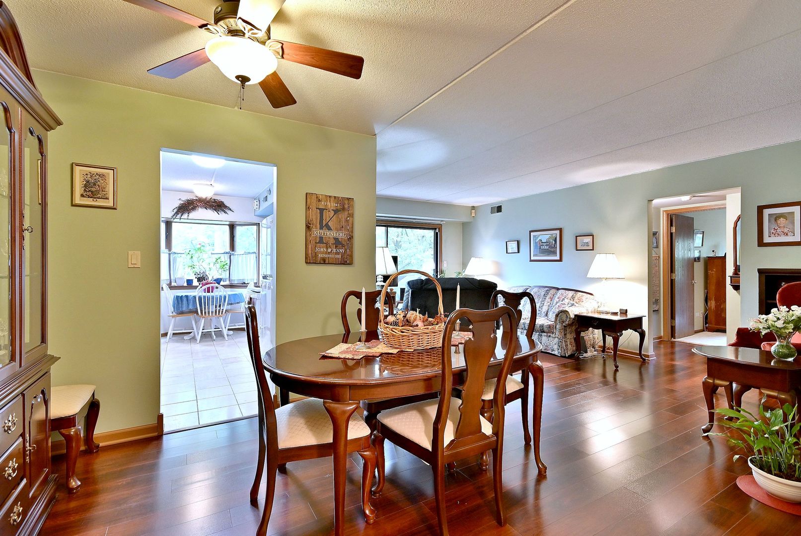 6810 Joliet Road #5, Indian Head Park, IL 60525