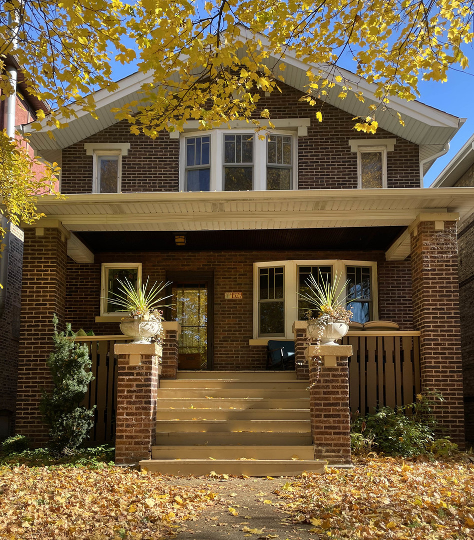 4529 N Mozart Street, Chicago, IL 60625