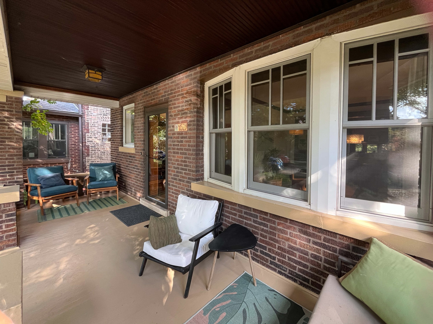 4529 N Mozart Street, Chicago, IL 60625